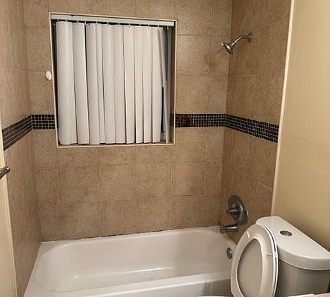 4th image of 5972 NW 19th St