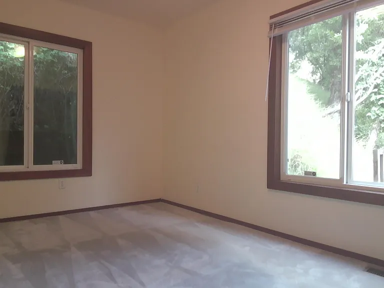 344 N Ferndale Ave — Photo 5