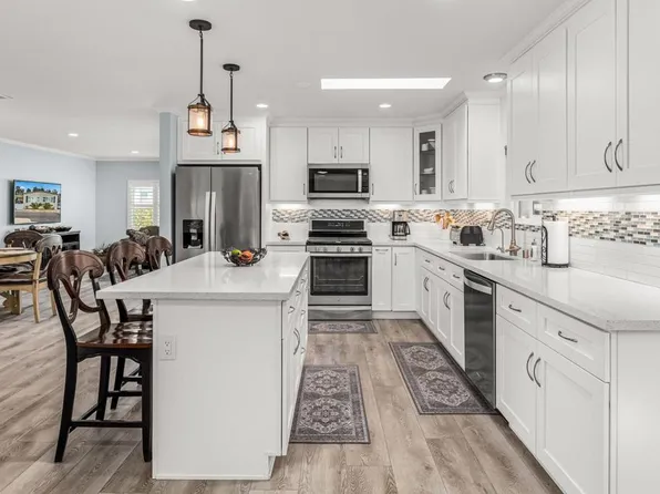 7257 San Luis St, Carlsbad, CA 92011