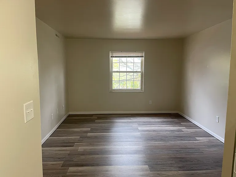 Colonial Estates — Photo 19