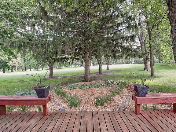 2nd image of 208 Emerald Meadows Dr