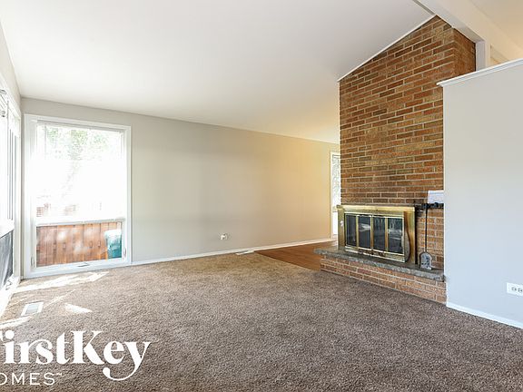 4th image of 572 S Lodge Ln