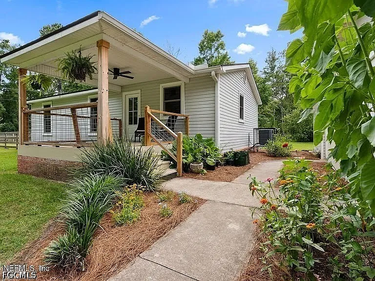 11723 W Beaver St — Photo 1