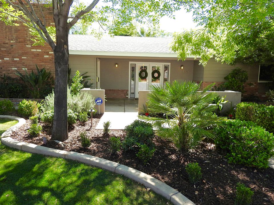 1st image of 3327 E Mariposa St