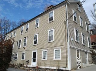 21 Planet St APT 1R, Providence, RI 02903