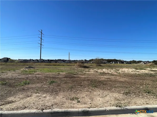 1937 Slade Dr, Salado, TX 76571