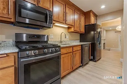 101 Farmington Chase Cres #101 — Photo 4
