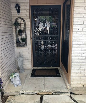 5th image of 6706 Forest Haven St