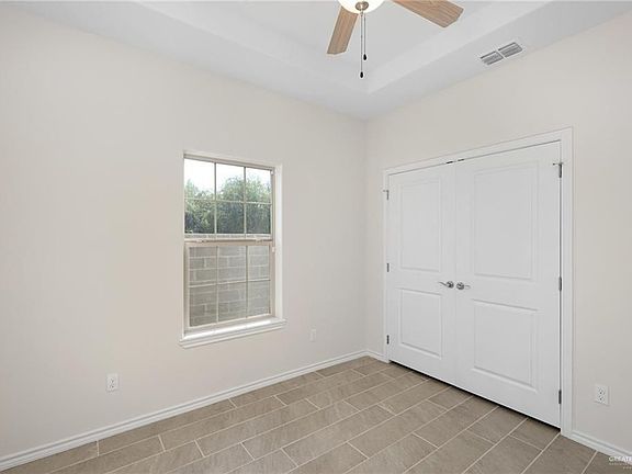 5th image of 5600 Nightingale Ave #3