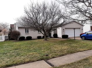 42 Kennedy Rd, Cheektowaga, NY 14227