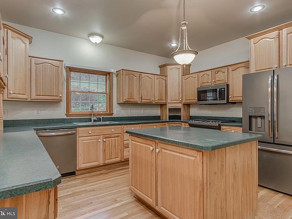 5th image of 11017 Crystal Falls Dr