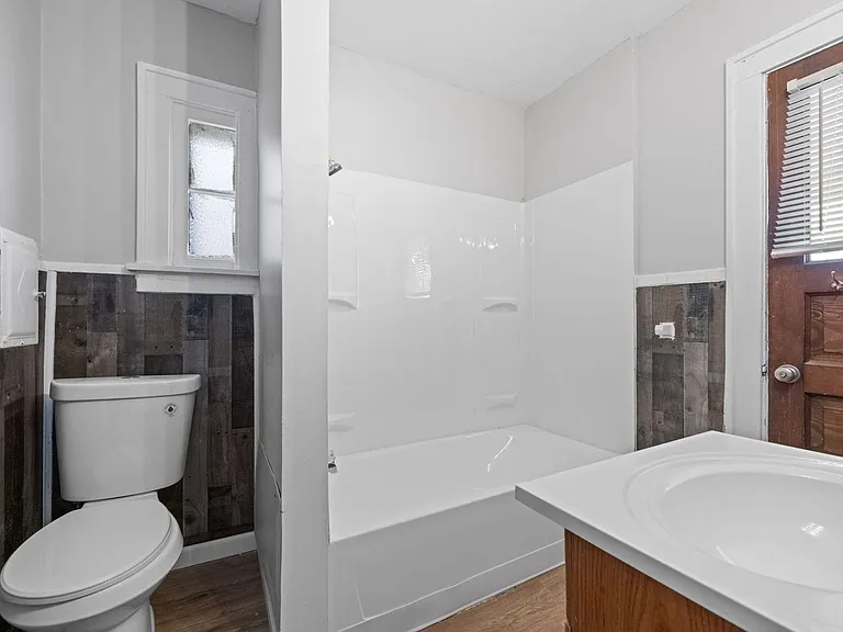 3499 Blanche Ave — Photo 18