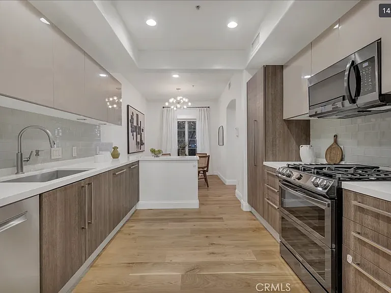 851 N San Vicente Blvd #128 — Photo 15