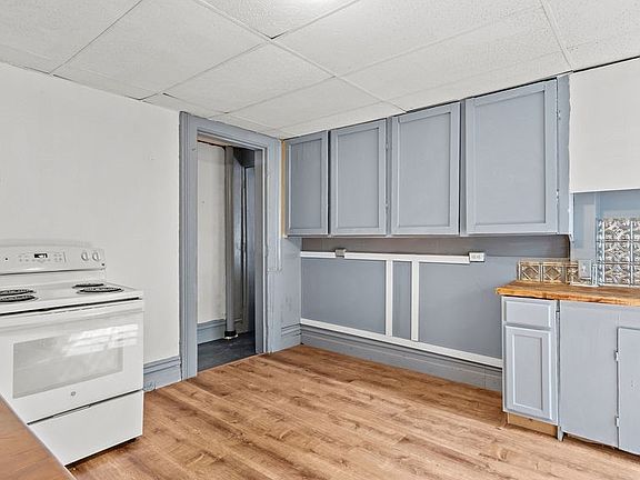 5th image of 159 Genesee St