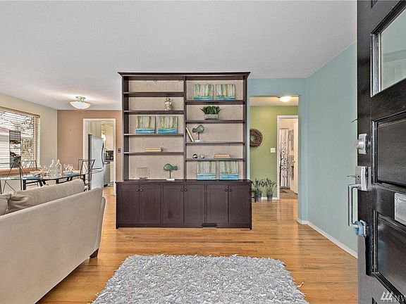 4th image of 10328 13th Ave NW