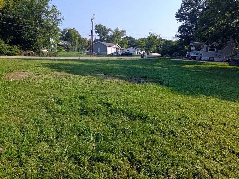 401 Old Nashville Hwy — Photo 2