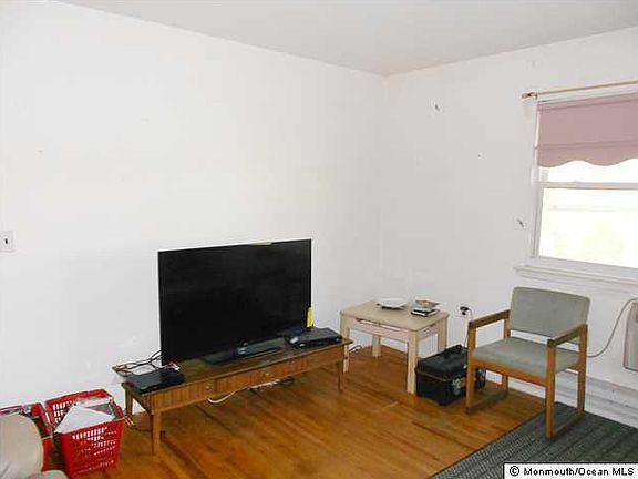 5th image of 164 Columbine Avenue #B