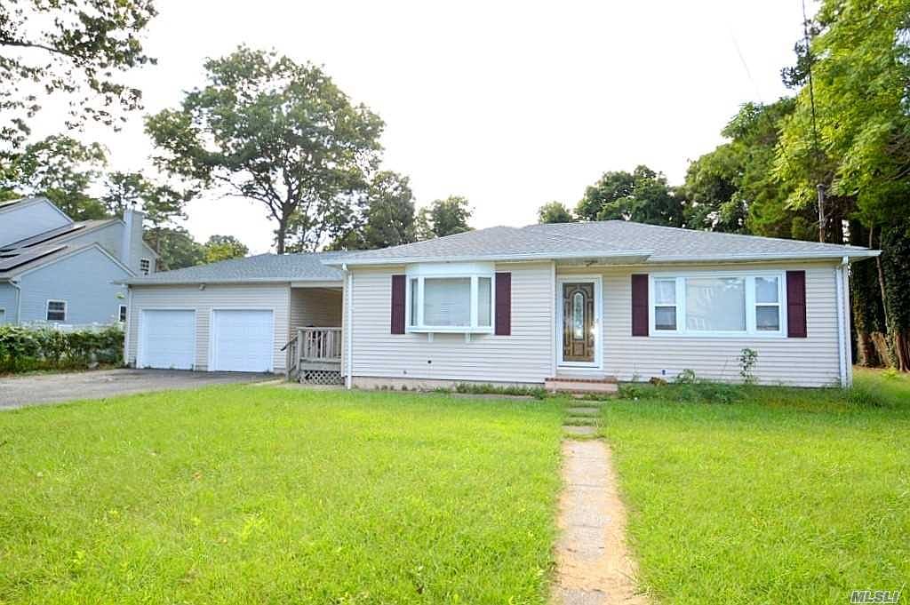 44 Hounslow Rd, Shirley, NY 11967 Zillow