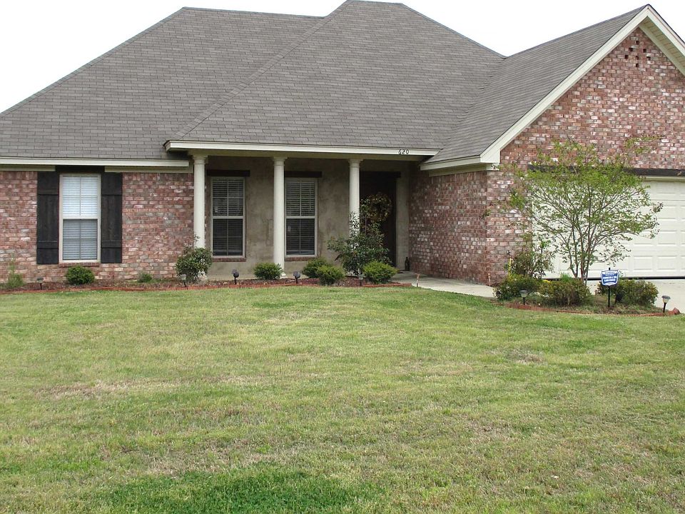 1st image of 620 Oak Park Cir