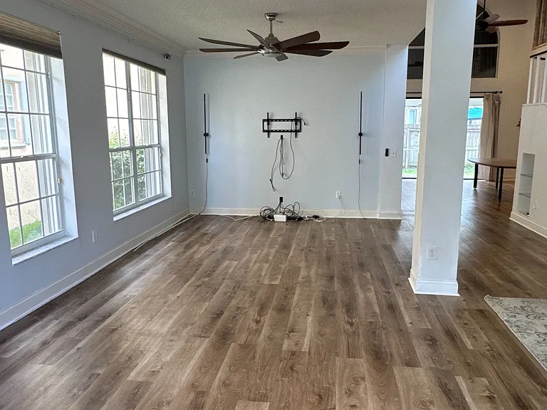 10894 Old Bridgeport Ln — Photo 20