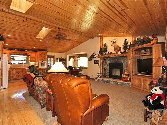 4th image of 812 Tulip Ln