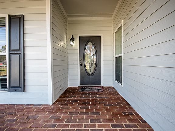 4th image of 3903 Galloway St