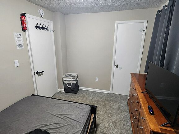 3rd image of 5663 Minocqua St Unit 2