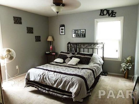 4th image of 1003 Collins Ct