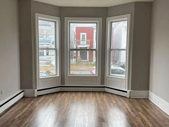 2nd image of 134 6th Ave #1
