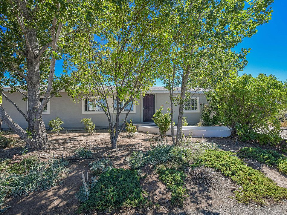 1st image of 1795 E Grasshopper Ln