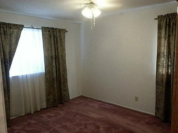 5th image of 1101 Trellis Dr