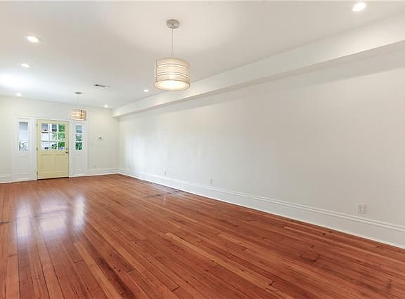 2nd image of 2631 Peniston St