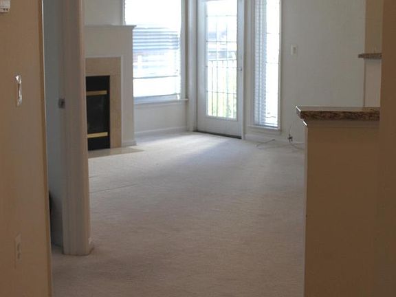 4th image of 3810 Lightfoot St Unit 312