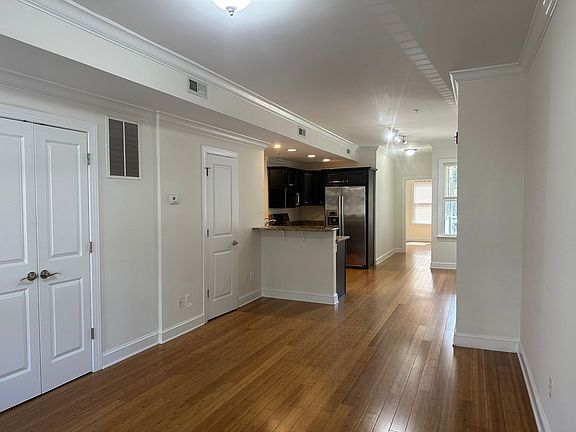 2nd image of 19-21 Randall St #B