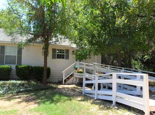 424 Lake Dr, China Spring, TX 76633