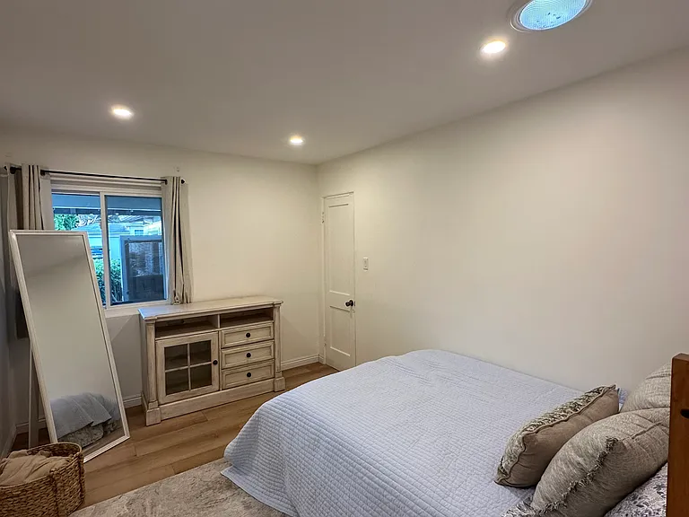 3279 Glendon Ave — Photo 8
