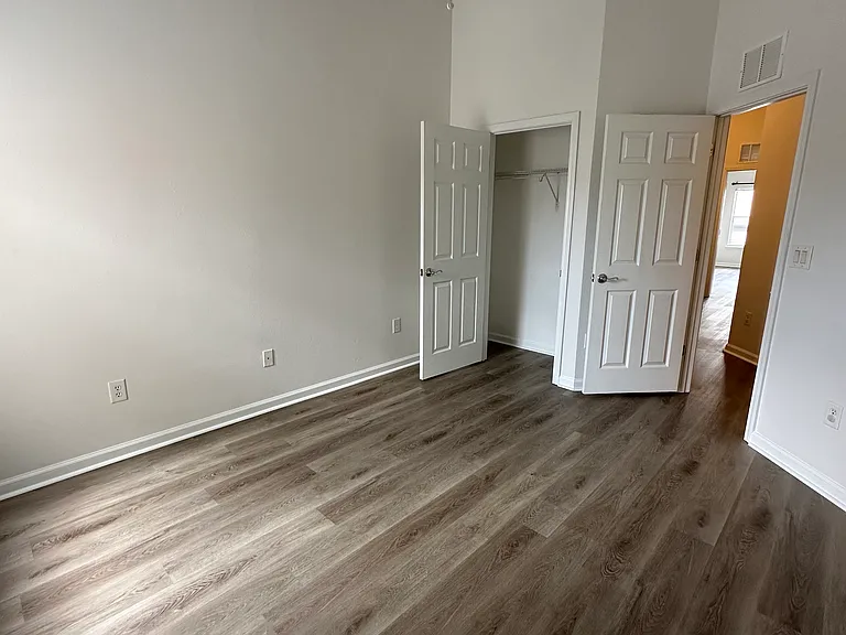 4223 Highwood Dr — Photo 9