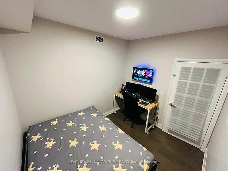 18 Uptown Dr #109 — Photo 11