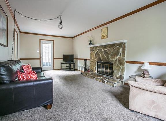 3rd image of 4525 Burgess House Ln