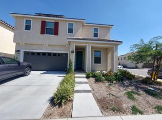 920 W Clover Ave, Rialto, CA 92376