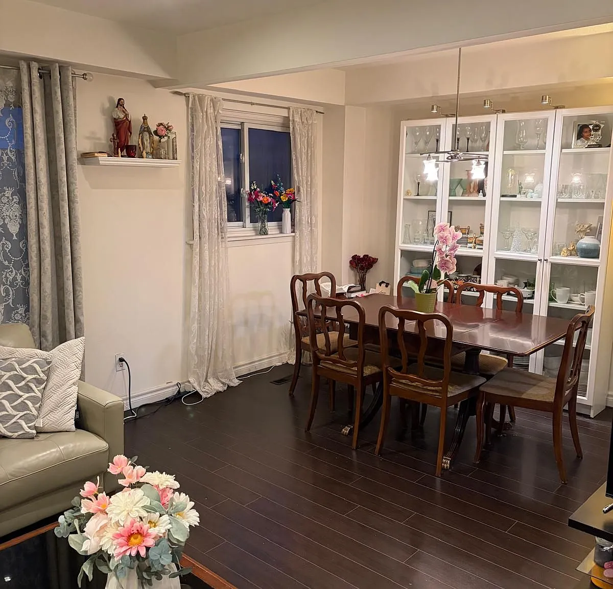3 bed, $3,200 — Photo 2