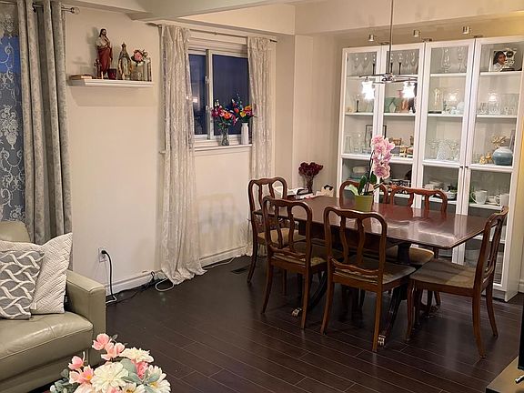 2nd image of 301 Washburn Way #40