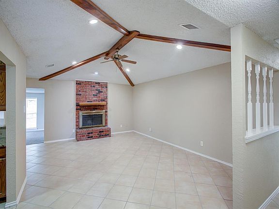 2nd image of 2710 College Park Dr
