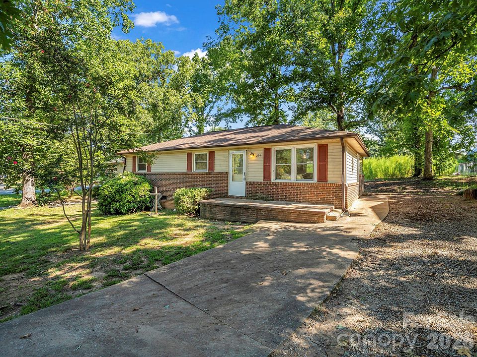 1st image of 254 Old Castle Ln #49