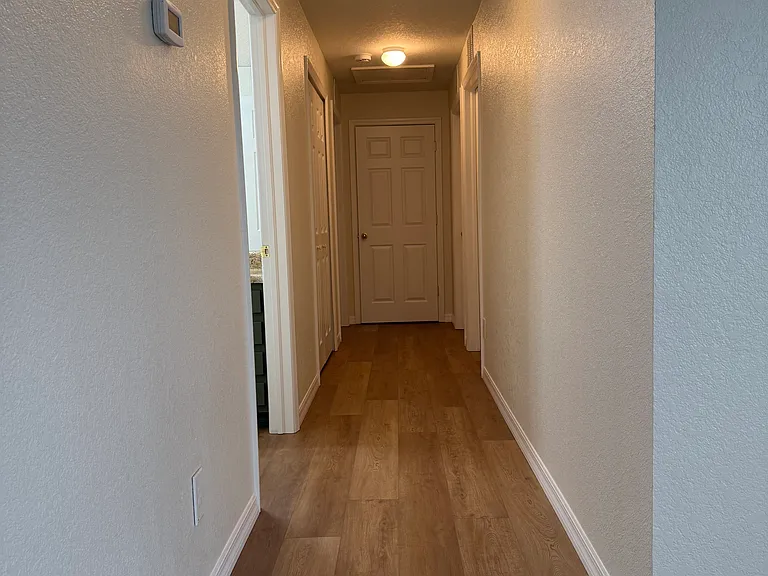 140 Flanders St — Photo 6