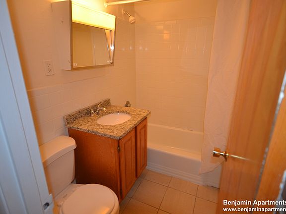 5th image of 210-230 Babcock St #3H