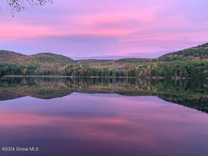 3rd image of 24 Lake Nebo Road