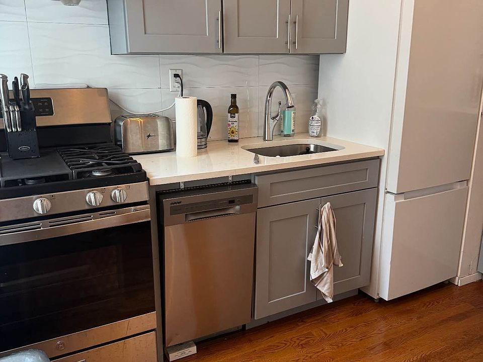 2nd image of 133 E Broadway #6