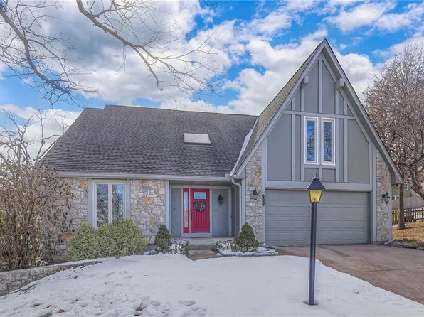 7627 Gillette St, Shawnee, KS 66216