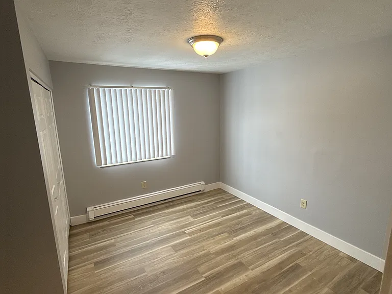 84 W Rebecca St #5 — Photo 25